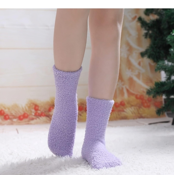 FNOVCO Fuzzy Socks for Women, Cozy Socks for Women, Winter Fluffy Sleeping Socks - Picture 5 of 6